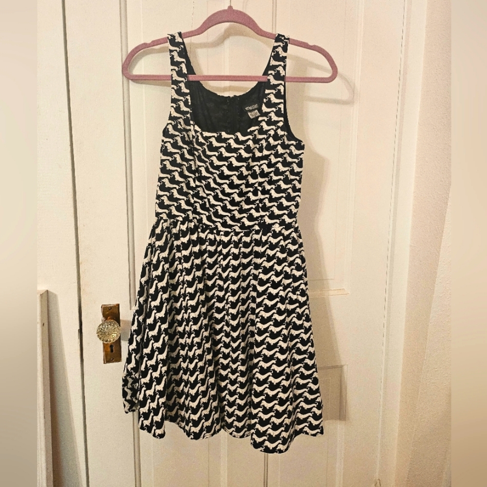 Retrolicious Skater Dress, Black/White Houndstooth Weiner Dog Pattern, Size M